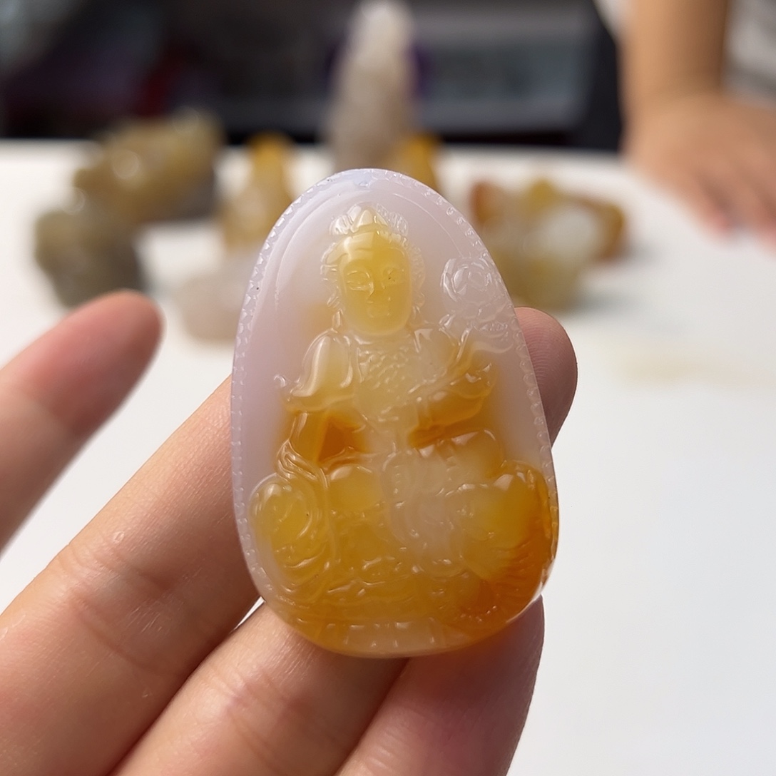 未镶嵌颈饰玛瑙/玉髓