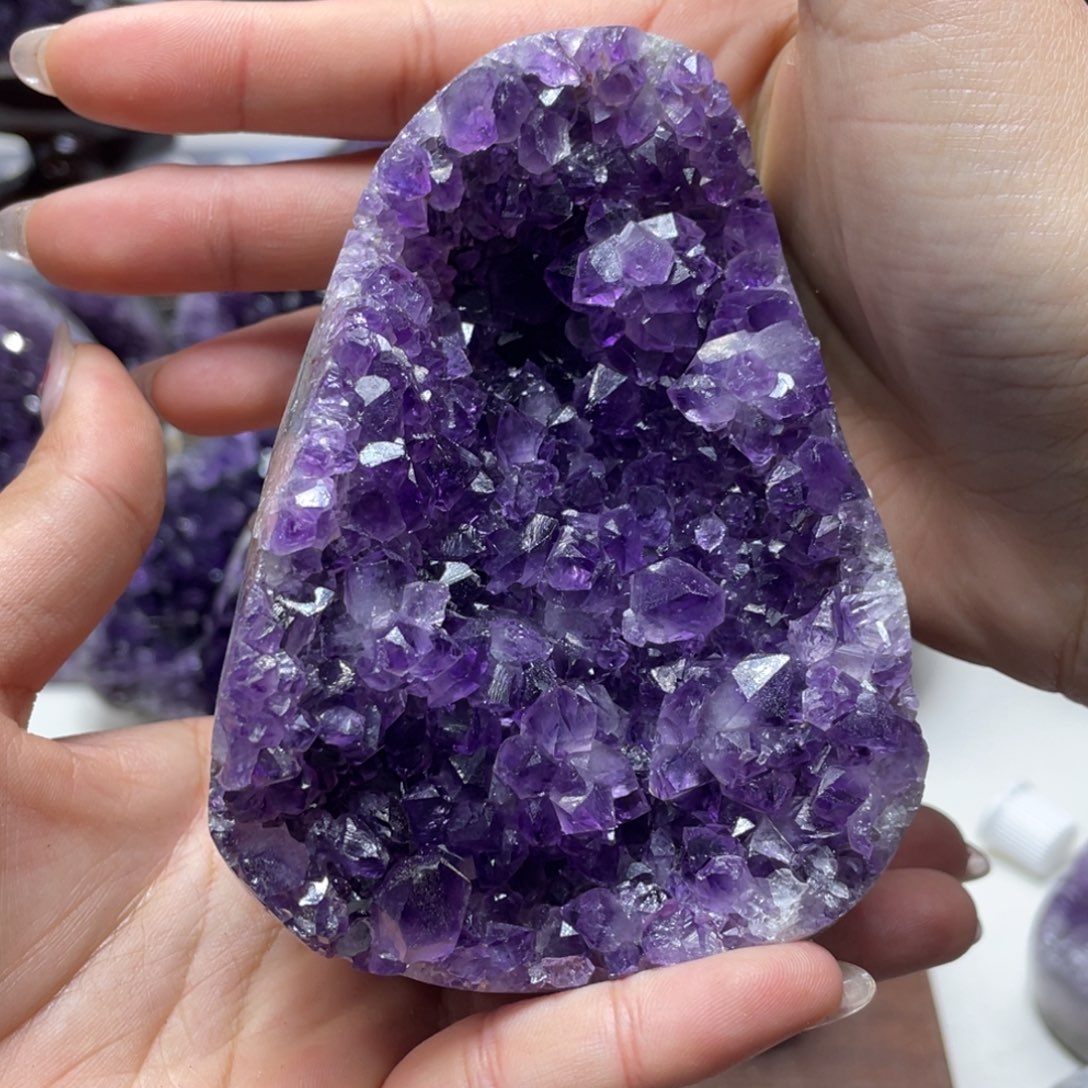 紫晶大型摆件（非配饰）未镶嵌