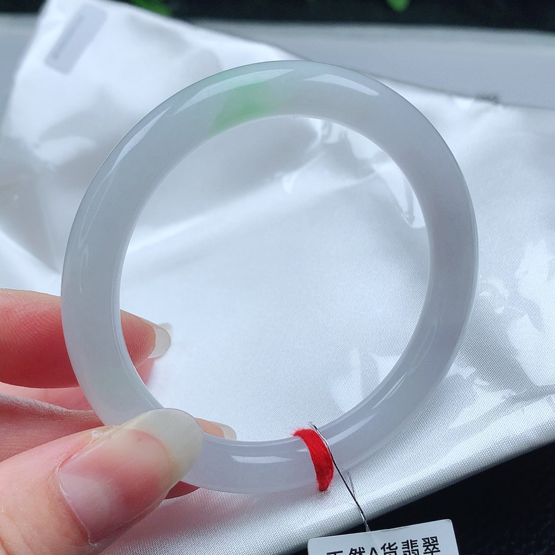 翡翠手镯未镶嵌54圆