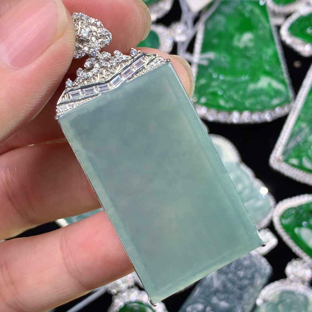 【闪购商品】翡翠颈饰未镶嵌翡翠