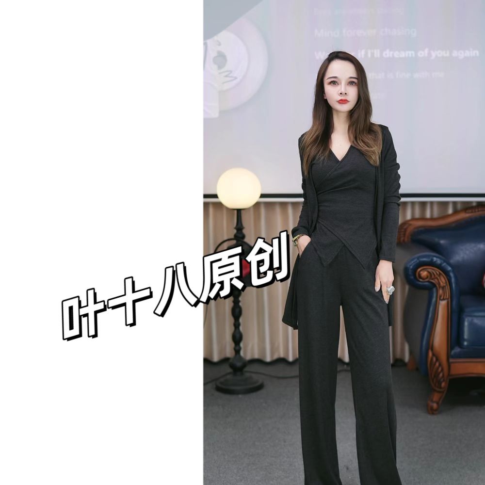 2025早秋新款气质显瘦时尚法式复古轻奢设计师女套装45111