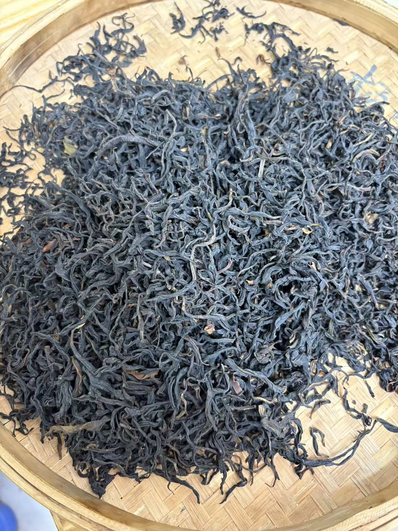 云南凤庆野生高山古树红茶