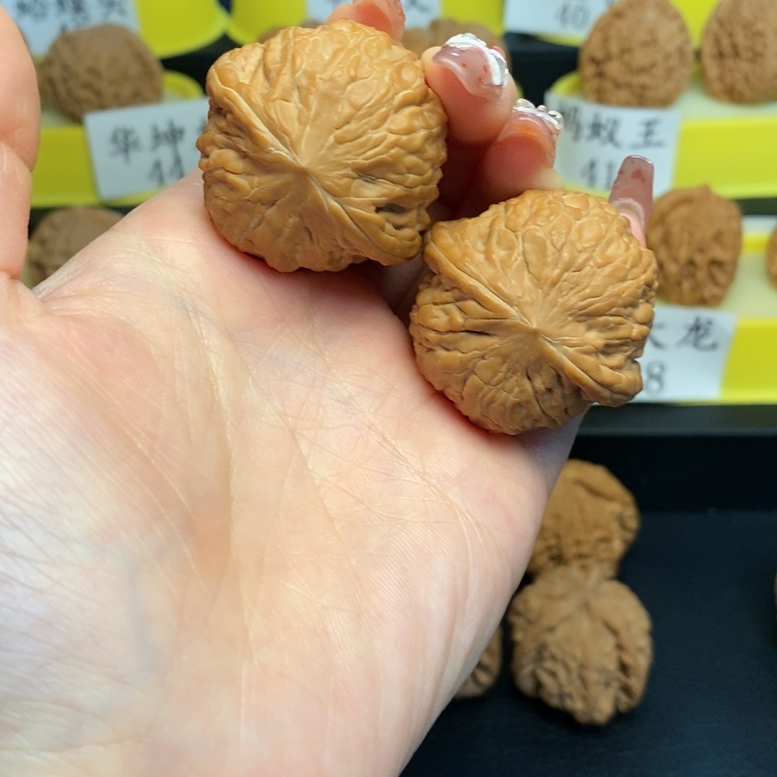 文玩核桃把件铁锤