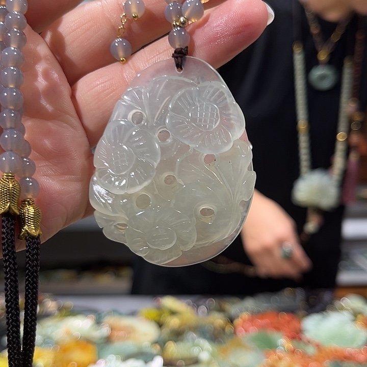 未镶嵌岫玉毛衣链