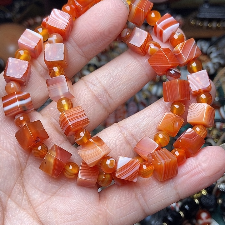 玛瑙/玉髓未镶嵌手链发一条