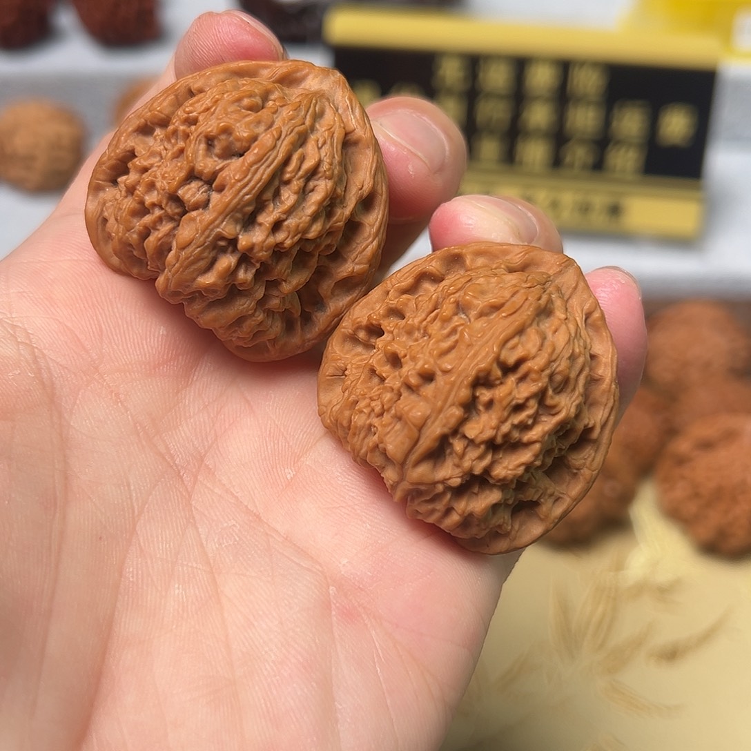 文玩核桃把件39/39三角南将石 全品