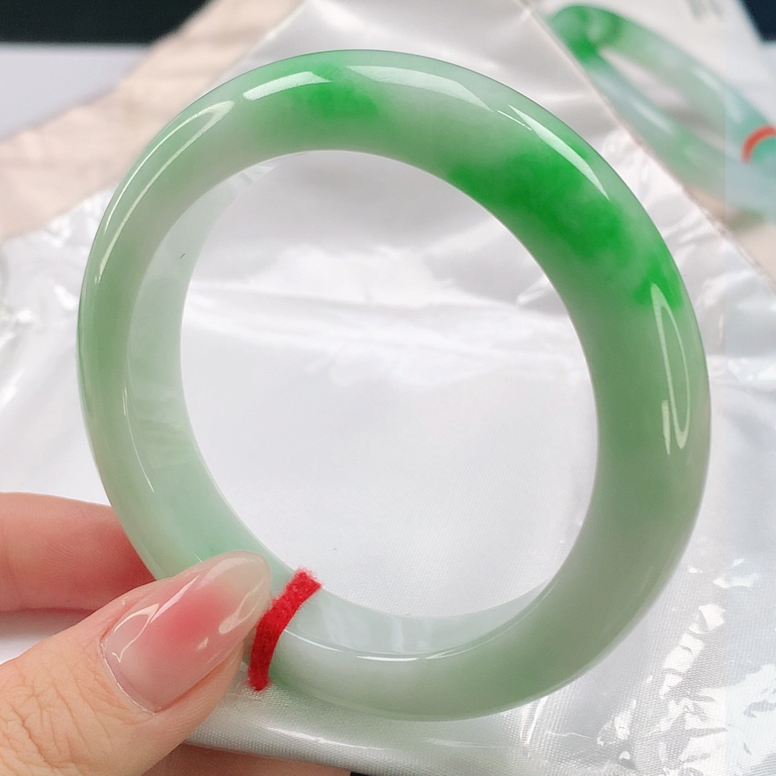 未镶嵌手镯翡翠814