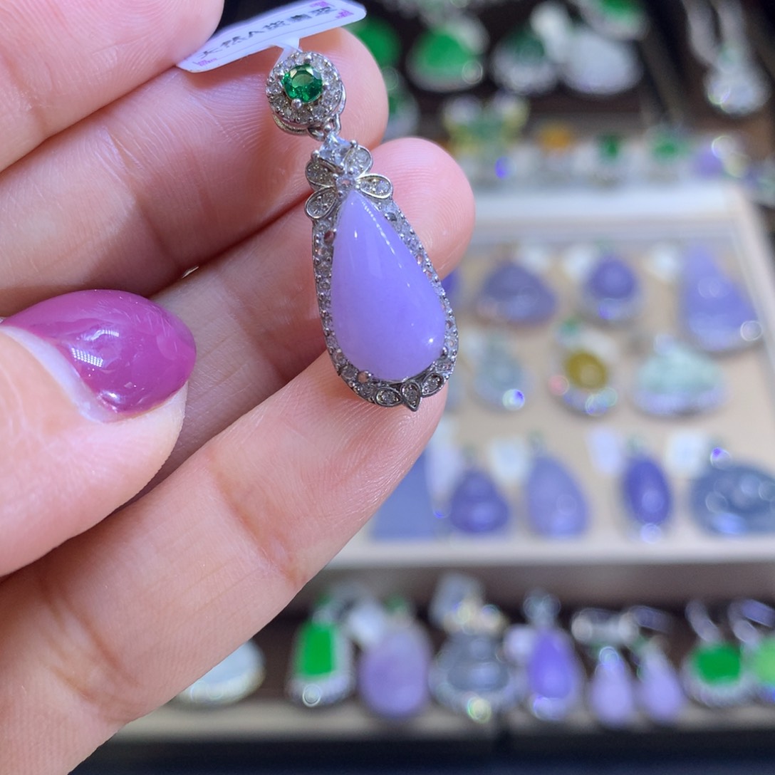 翡翠颈饰银S925镶嵌翡翠