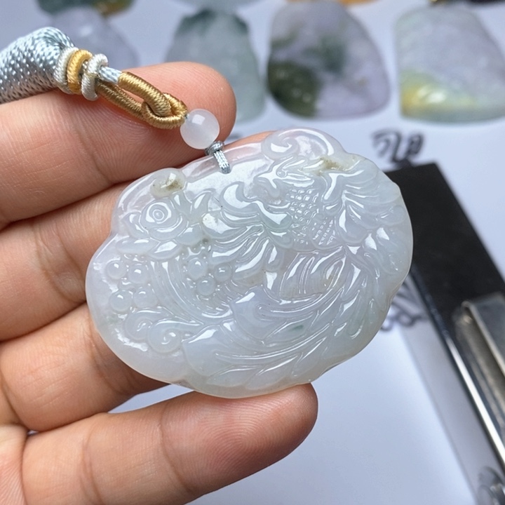 颈饰未镶嵌翡翠翡翠