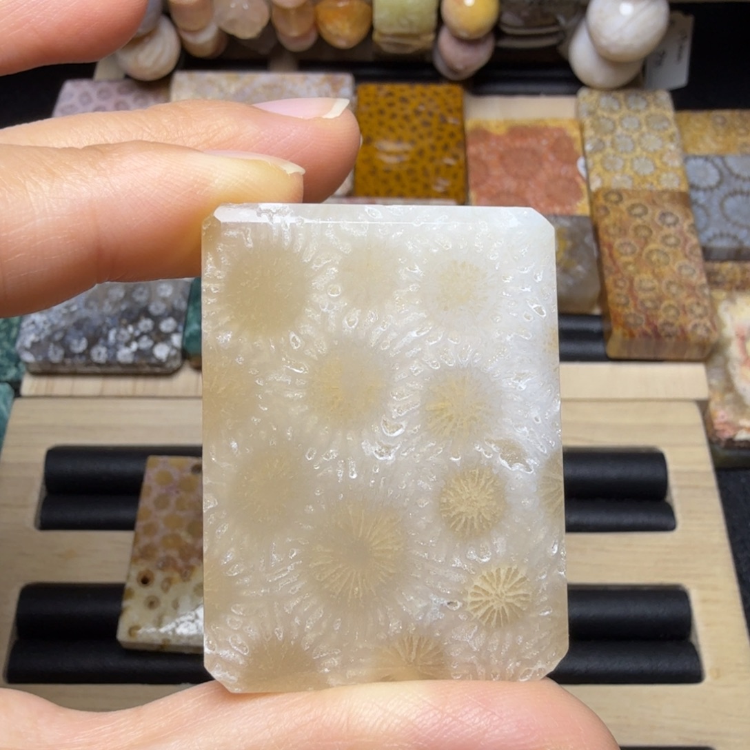 硅化玉未镶嵌爆闪糖骨骼花