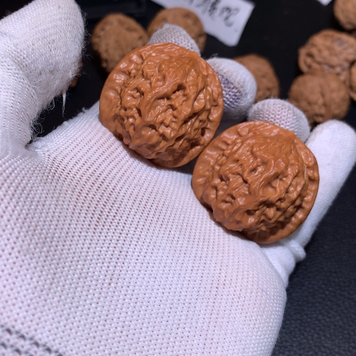 文玩核桃把件瓷娃娃36