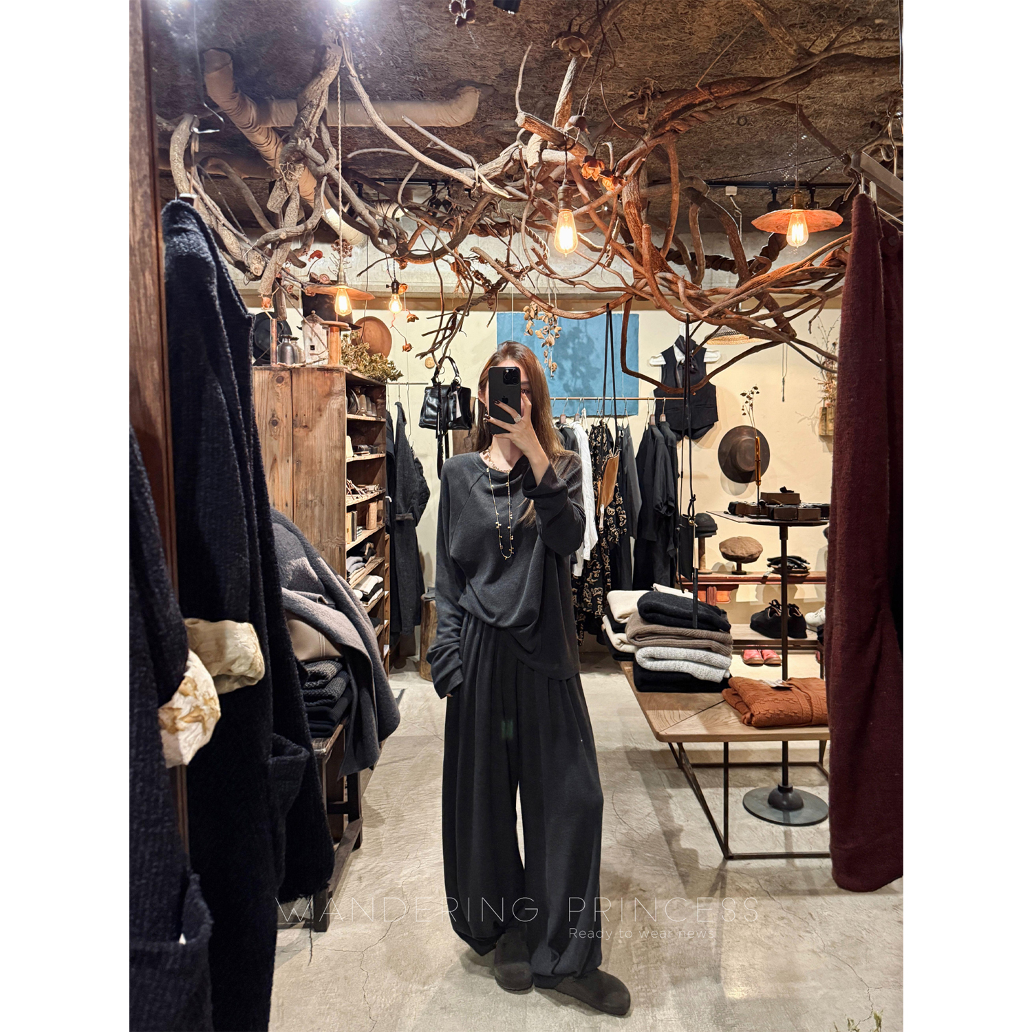 钱美西 自发热磨毛德绒纸片人长袖套头上衣/休闲阔腿裤软糯套装女