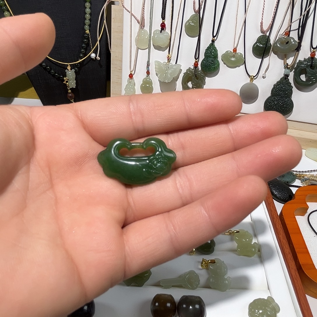 和田玉未镶嵌手机链