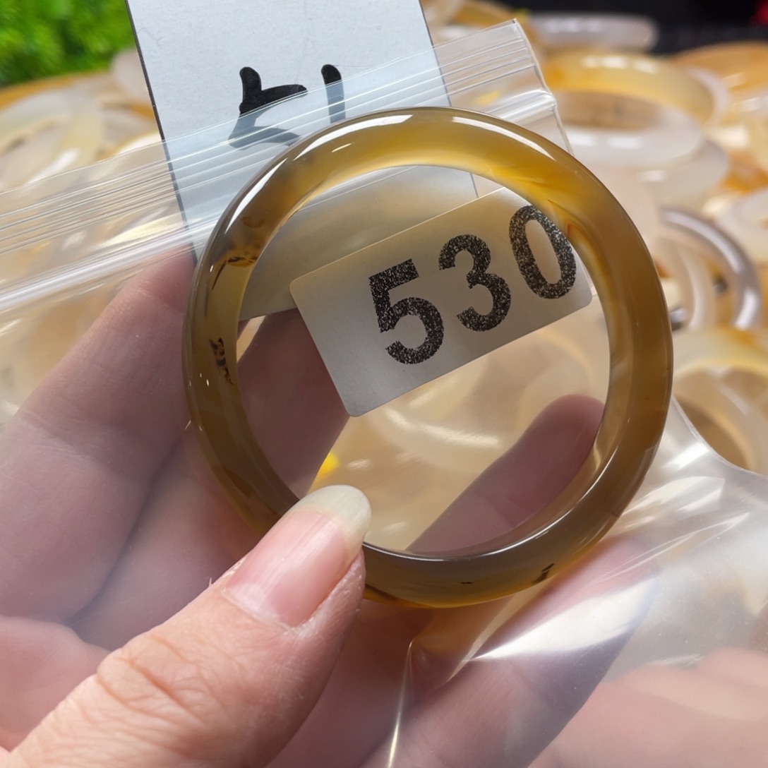 玛瑙/玉髓未镶嵌手镯