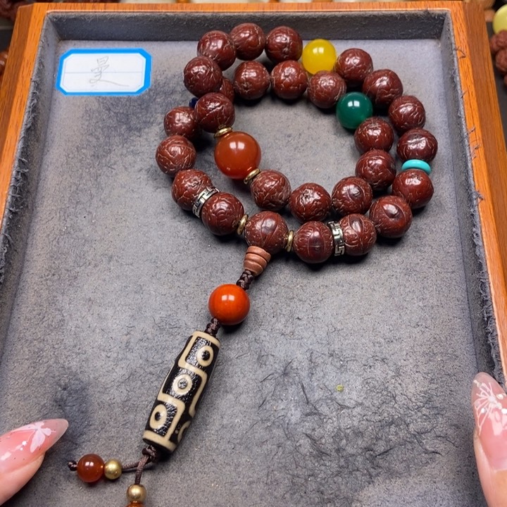 凤眼菩提吊坠菩提