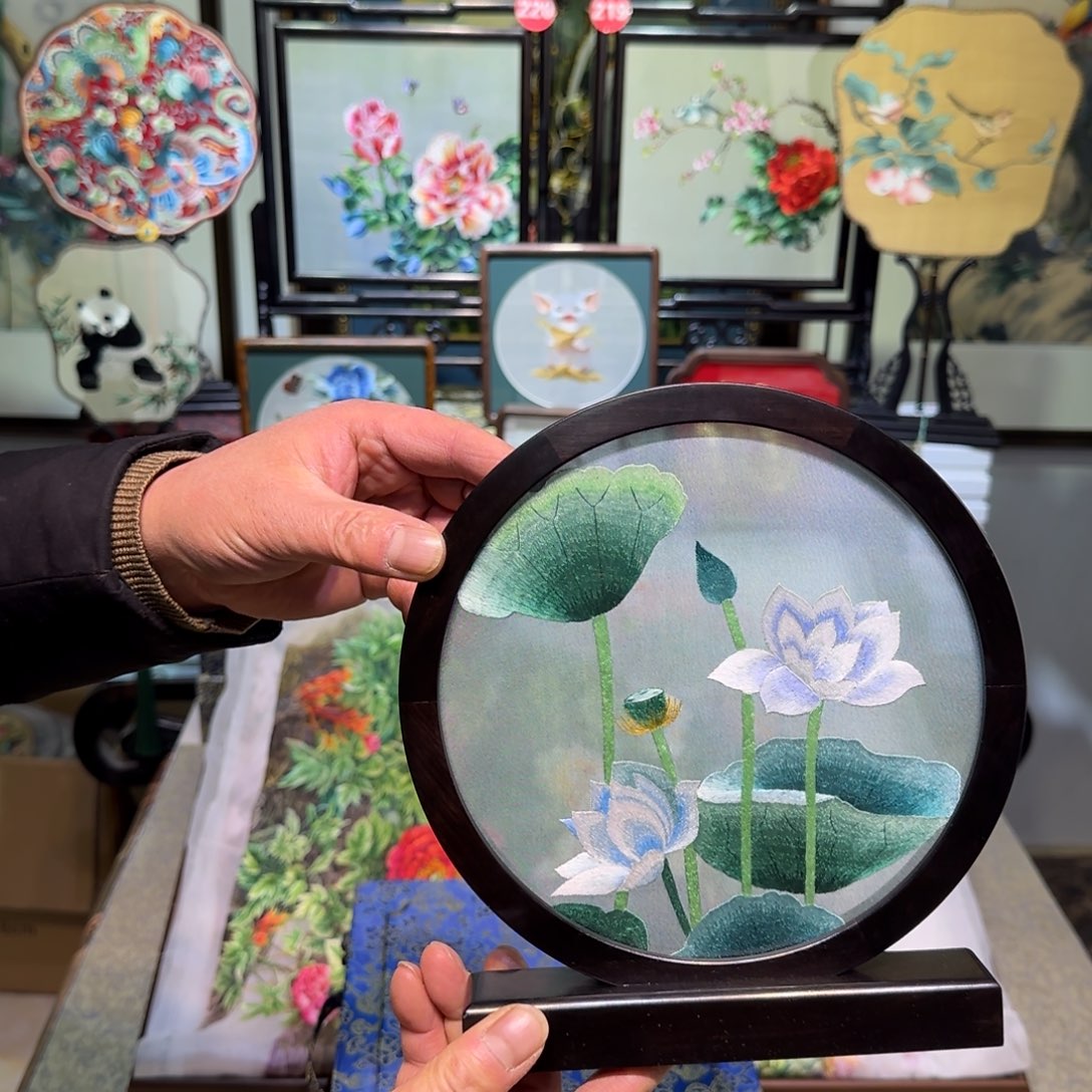 刺绣刺绣工艺精湛