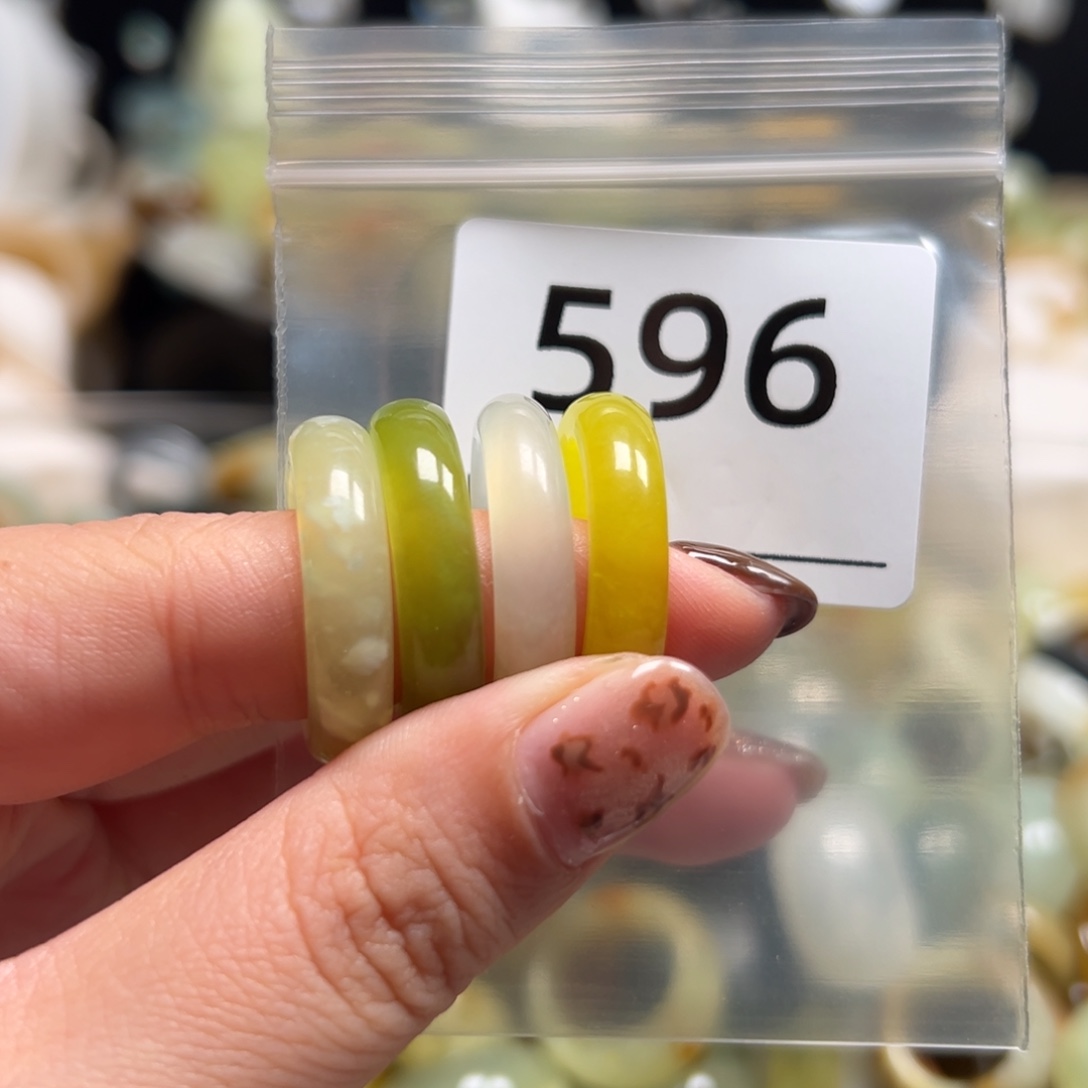 T***e蛇纹石玉未镶嵌戒指