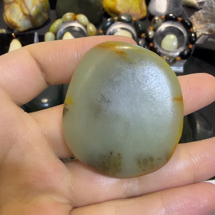 德***下和田玉未镶嵌挂件