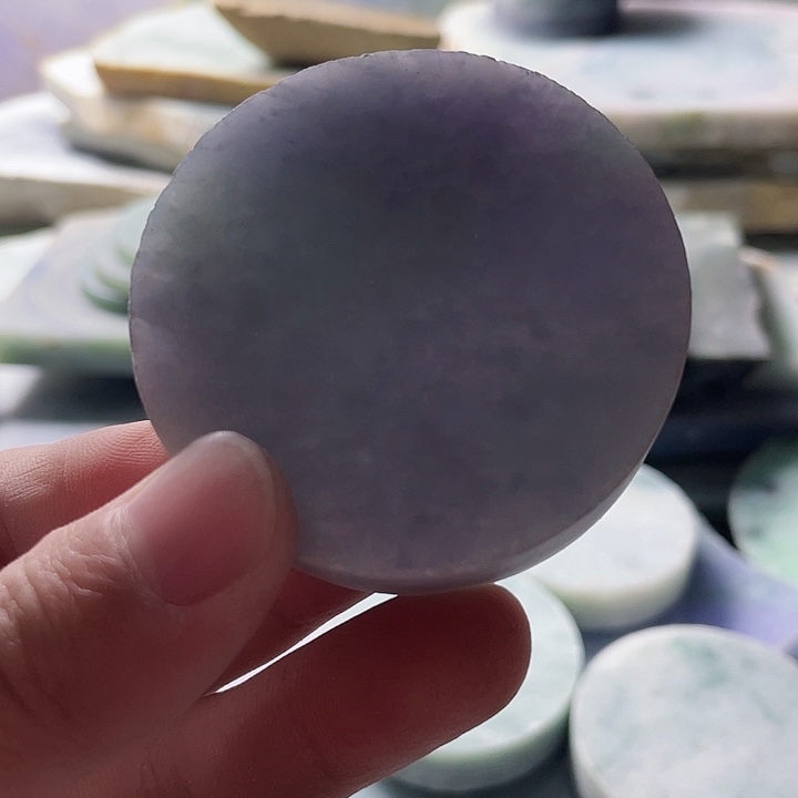 翡翠挂件未镶嵌毛料90