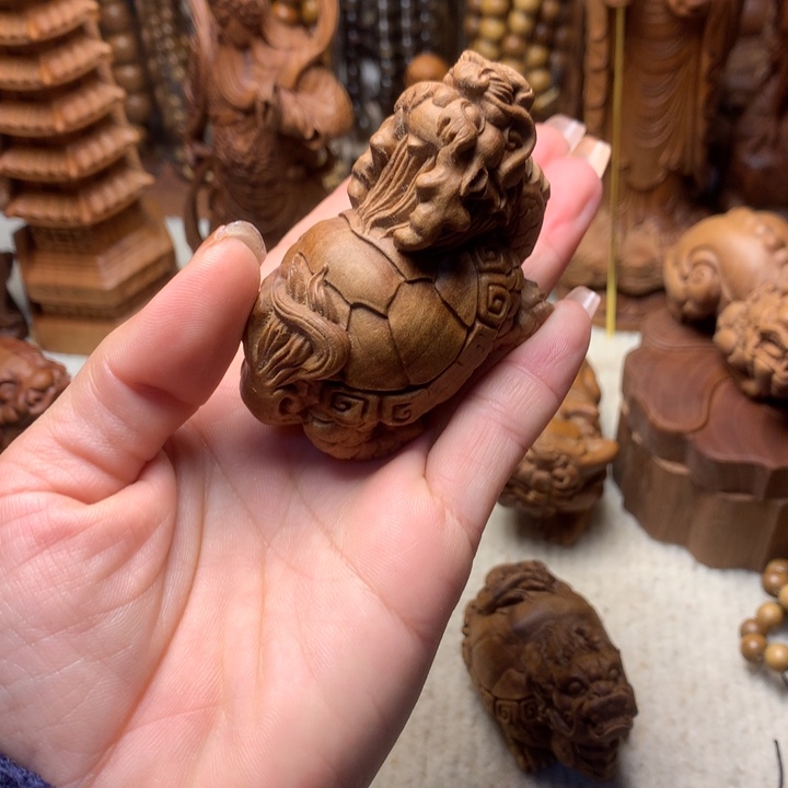 檀香木其他老山檀香手把件龙龟