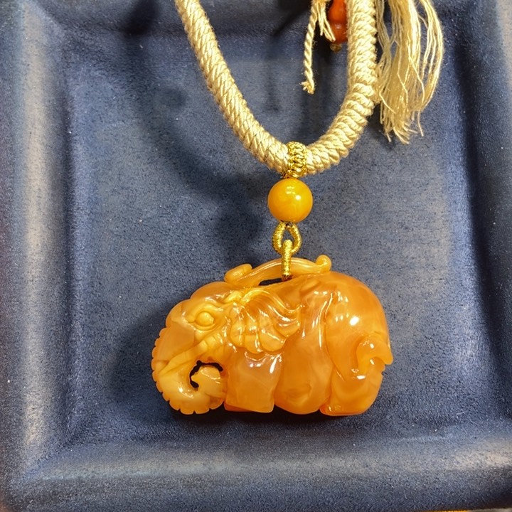 蜜蜡颈饰未镶嵌蜜蜡