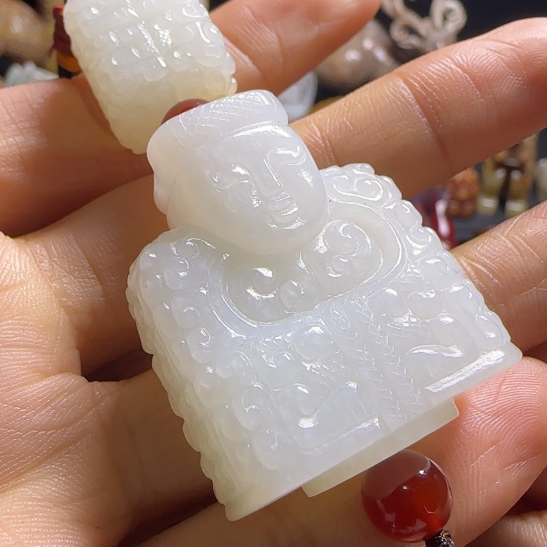 和田玉颈饰未镶嵌