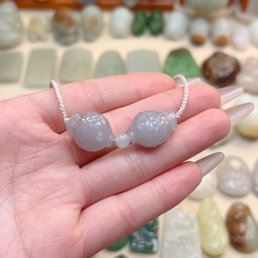 和田玉颈饰未镶嵌