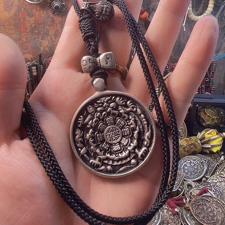 福利脖挂天铁精品白铜九宫八卦牌子，