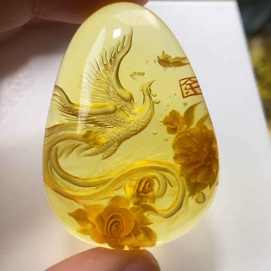 琥珀未镶嵌吊坠(不含链)琥珀阴雕