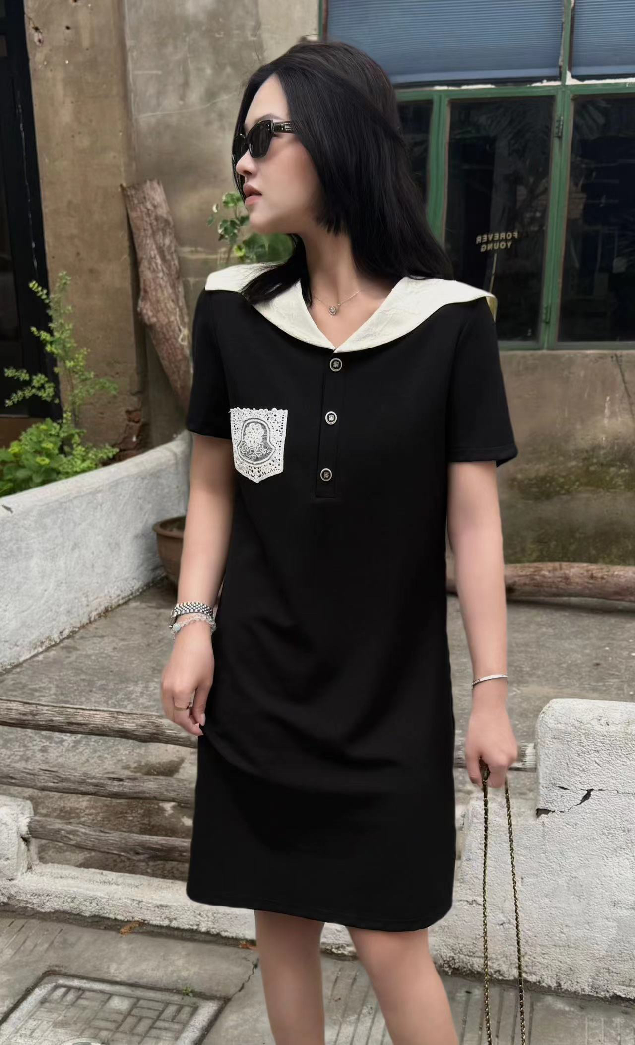 邹先森2578-30夏季新款蕾丝娃娃领修身短袖连衣裙