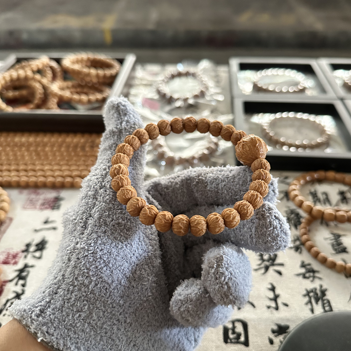 9mm A+全品毒液（带毒液大籽）猴头雕刻手串