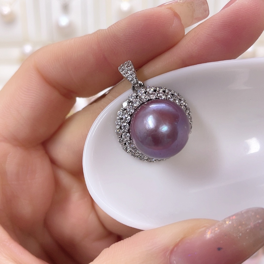 淡水珍珠吊坠(赠链)未镶嵌