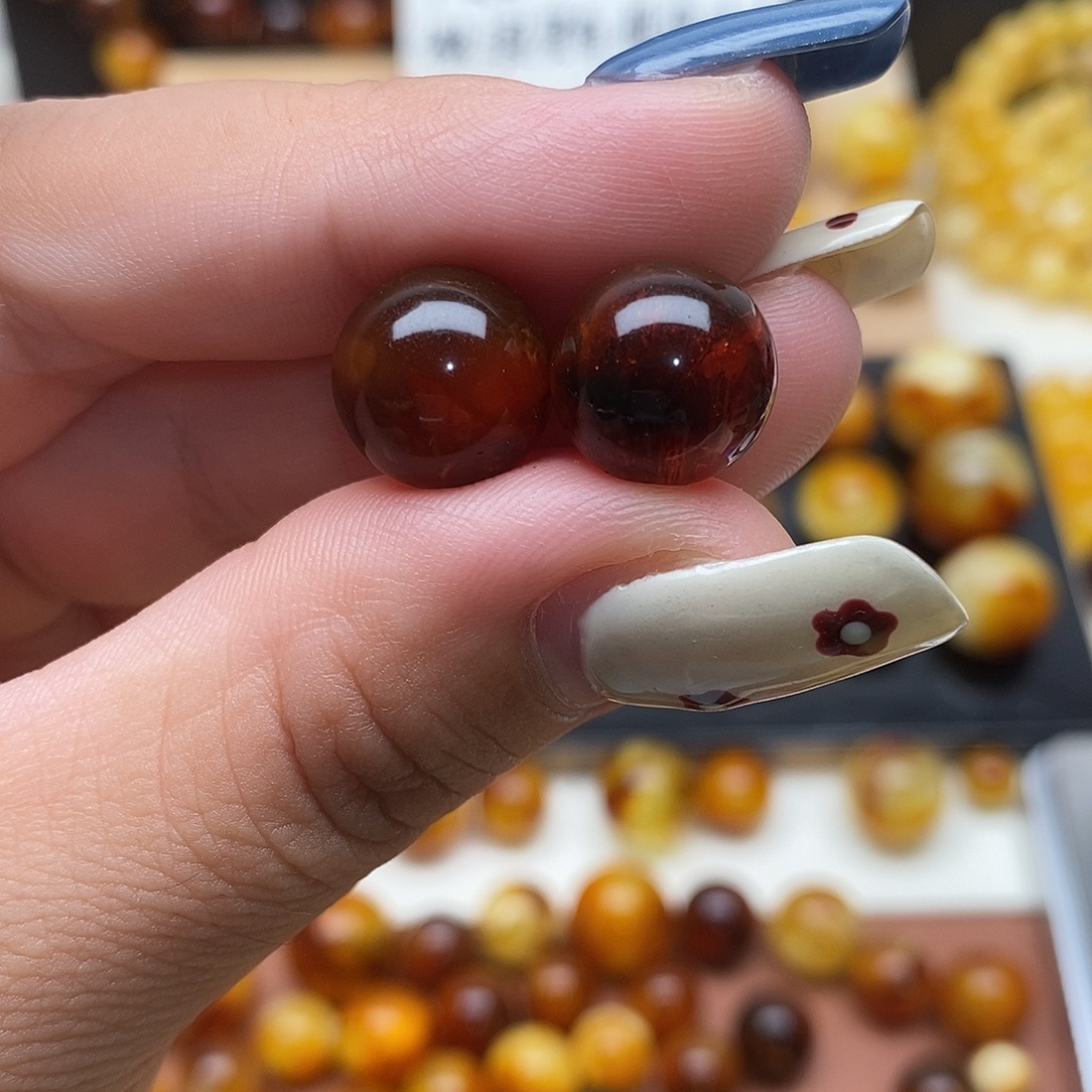 涅***生裸石琥珀未镶嵌蜜蜡