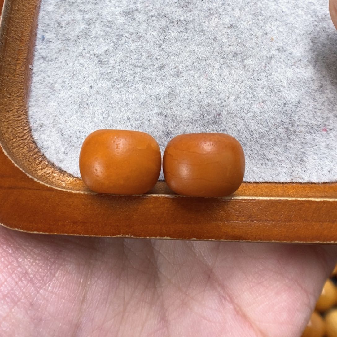 蜜蜡裸石未镶嵌浪蜜蜡裸珠