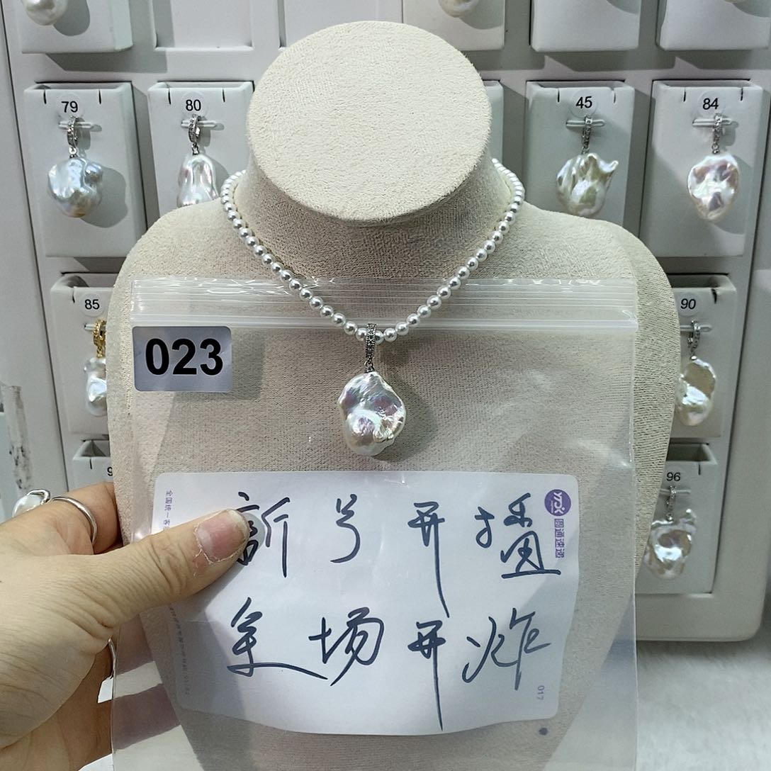 淡水珍珠颈饰合金