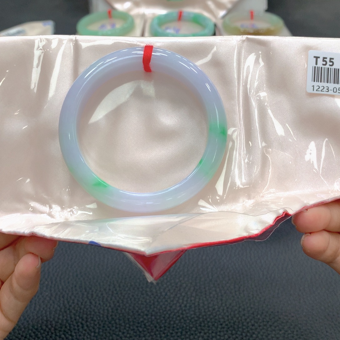 翡翠未镶嵌手镯12