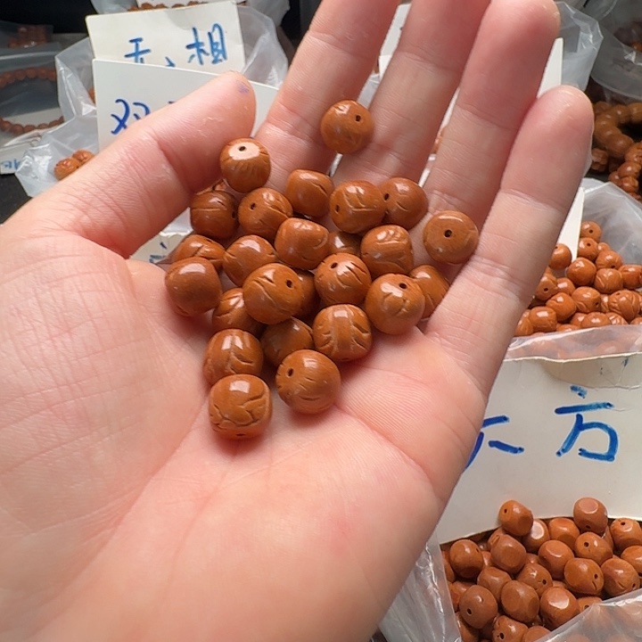 吊坠桃核11老型瑕疵