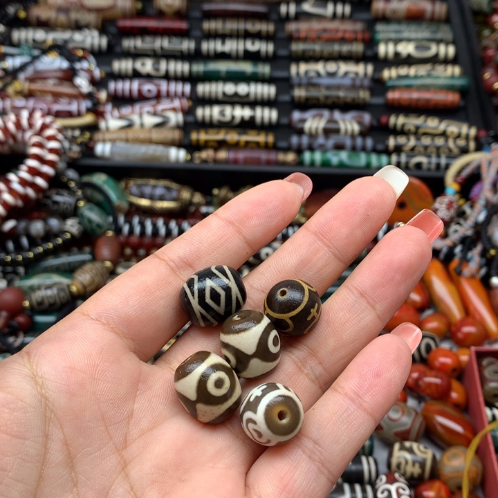 宁***卿玛瑙/玉髓未镶嵌吊坠(赠链)