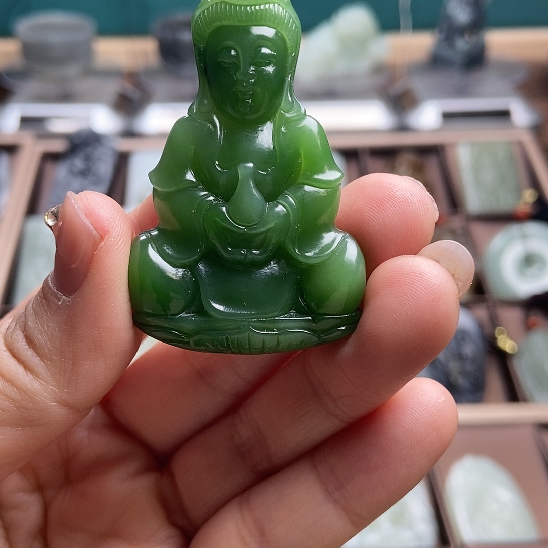 和田玉（糖玉）颈饰未镶嵌