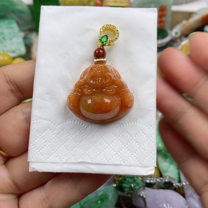 翡翠吊坠(赠链)未镶嵌