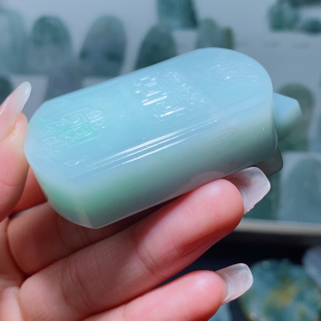 定制翡翠未镶嵌定制吊坠