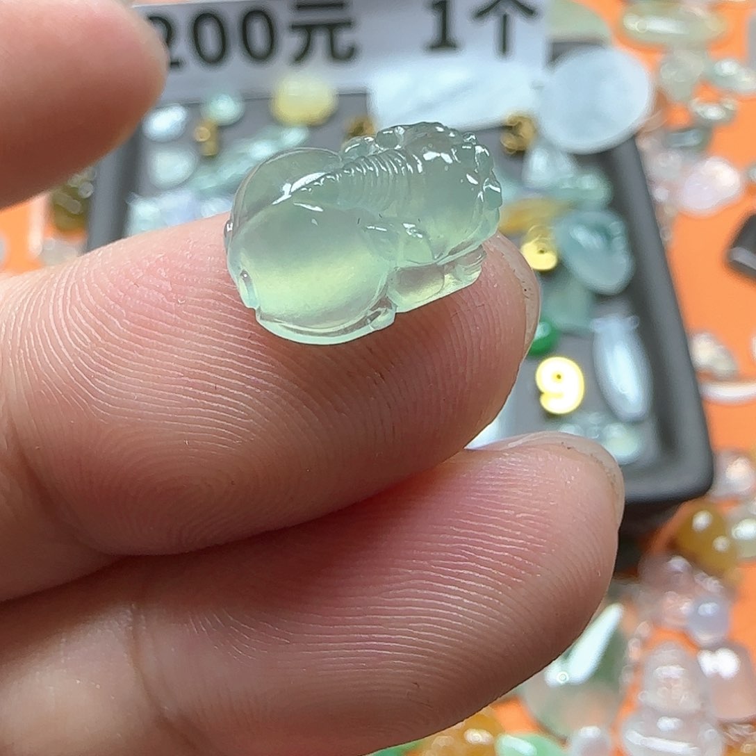 定制翡翠未镶嵌翡翠