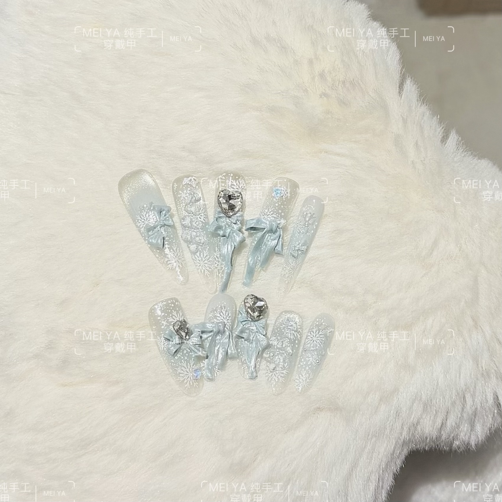 【雪国幻梦】2026新年短中长款纯手工穿戴甲手绘秋冬美甲新年