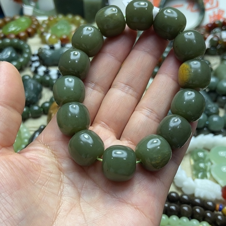 吉***祥玉家居饰品手工雕刻