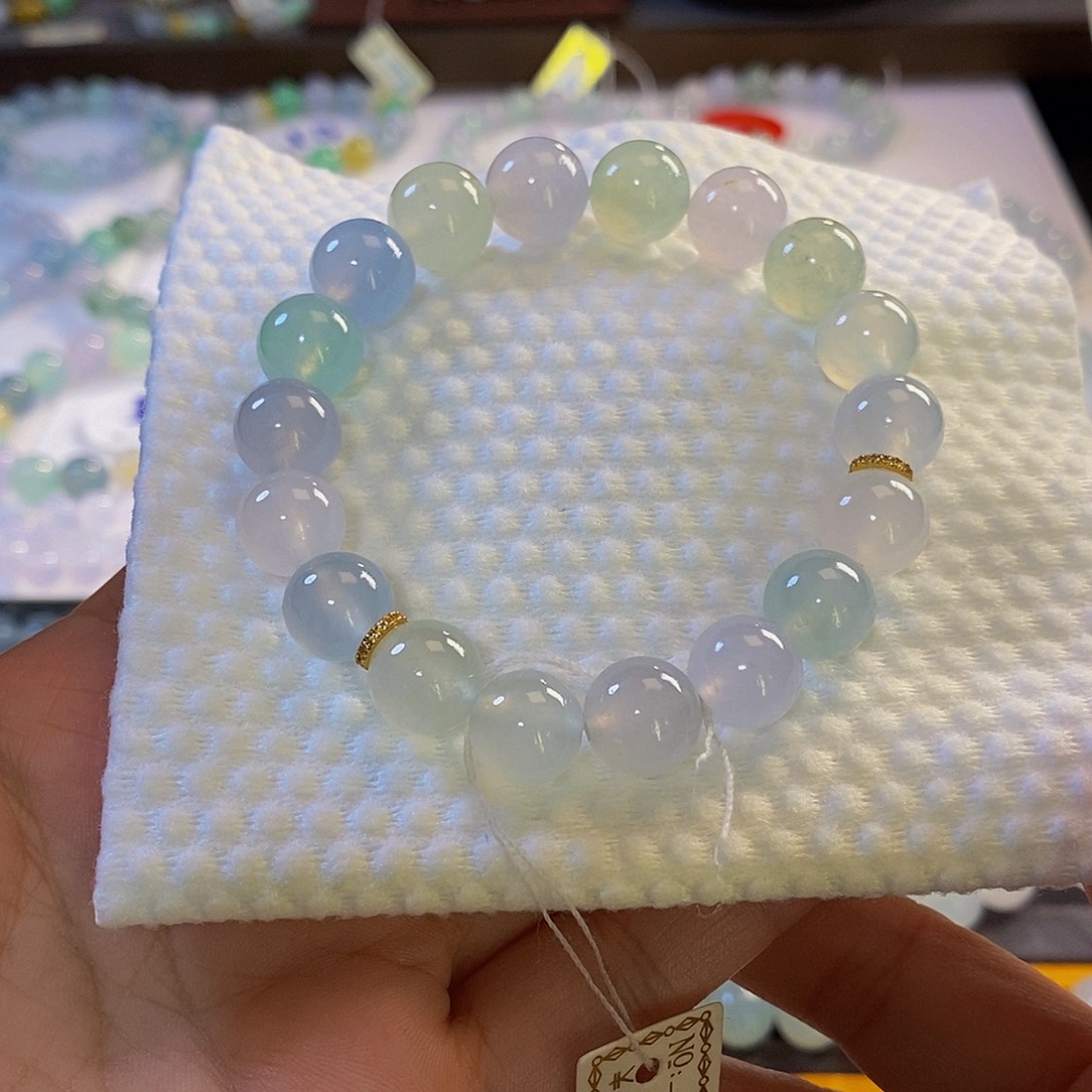 定制翡翠未镶嵌翡翠.