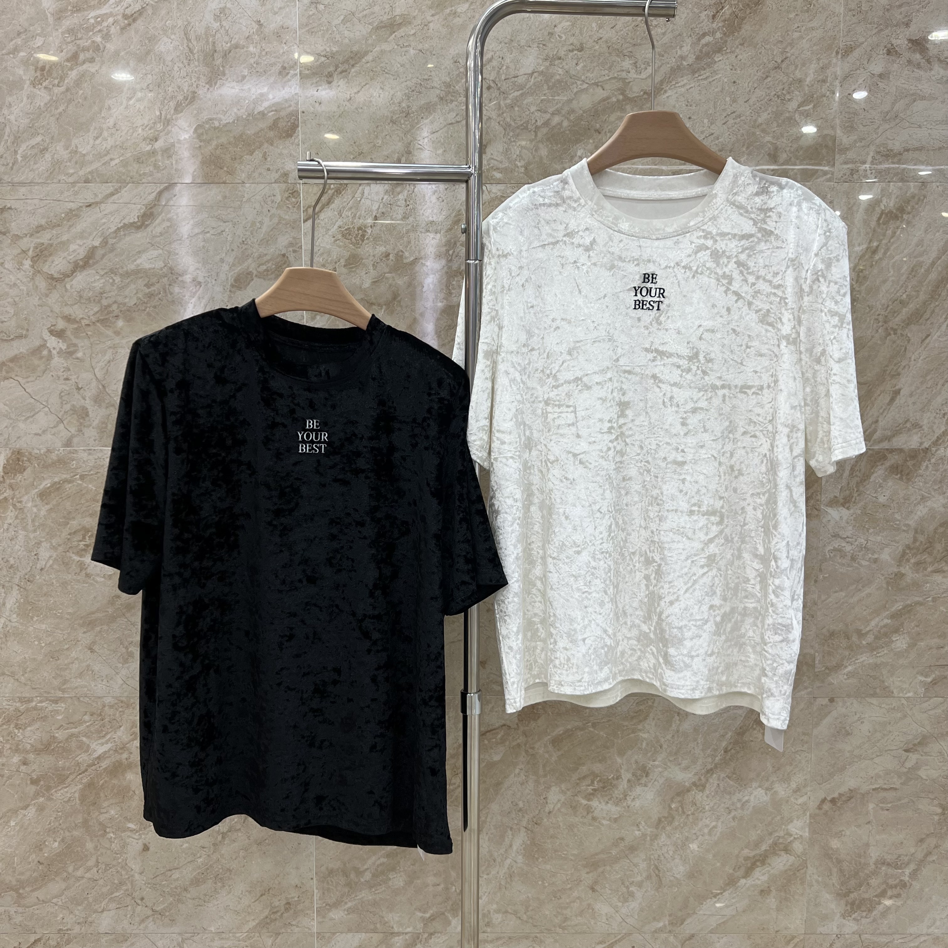 【简白】字母丝绒短袖T恤上衣C257013