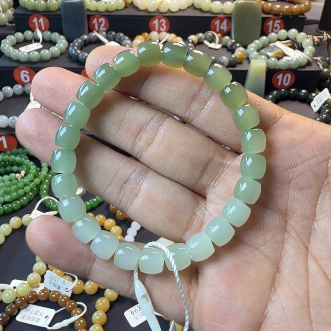 和田玉未镶嵌手链（一物一证 NGTC国检）晴水湖水绿渐变卡8