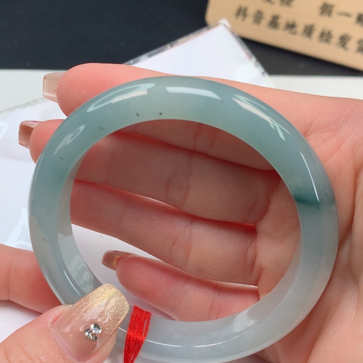 翡翠手镯未镶嵌缅甸天然A货翡翠