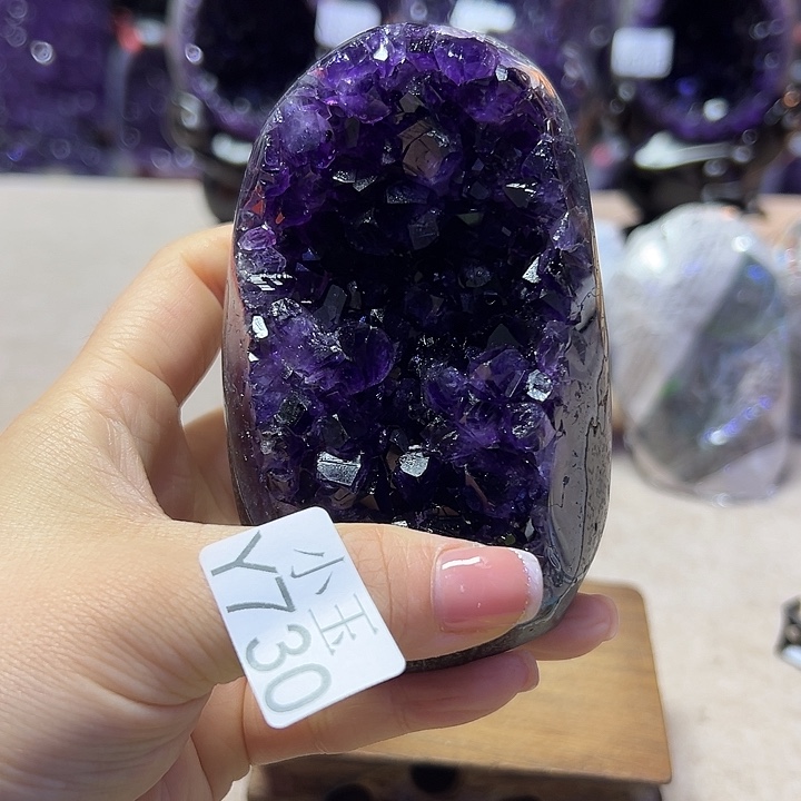 未镶嵌水晶大型摆件（非配饰）摆件