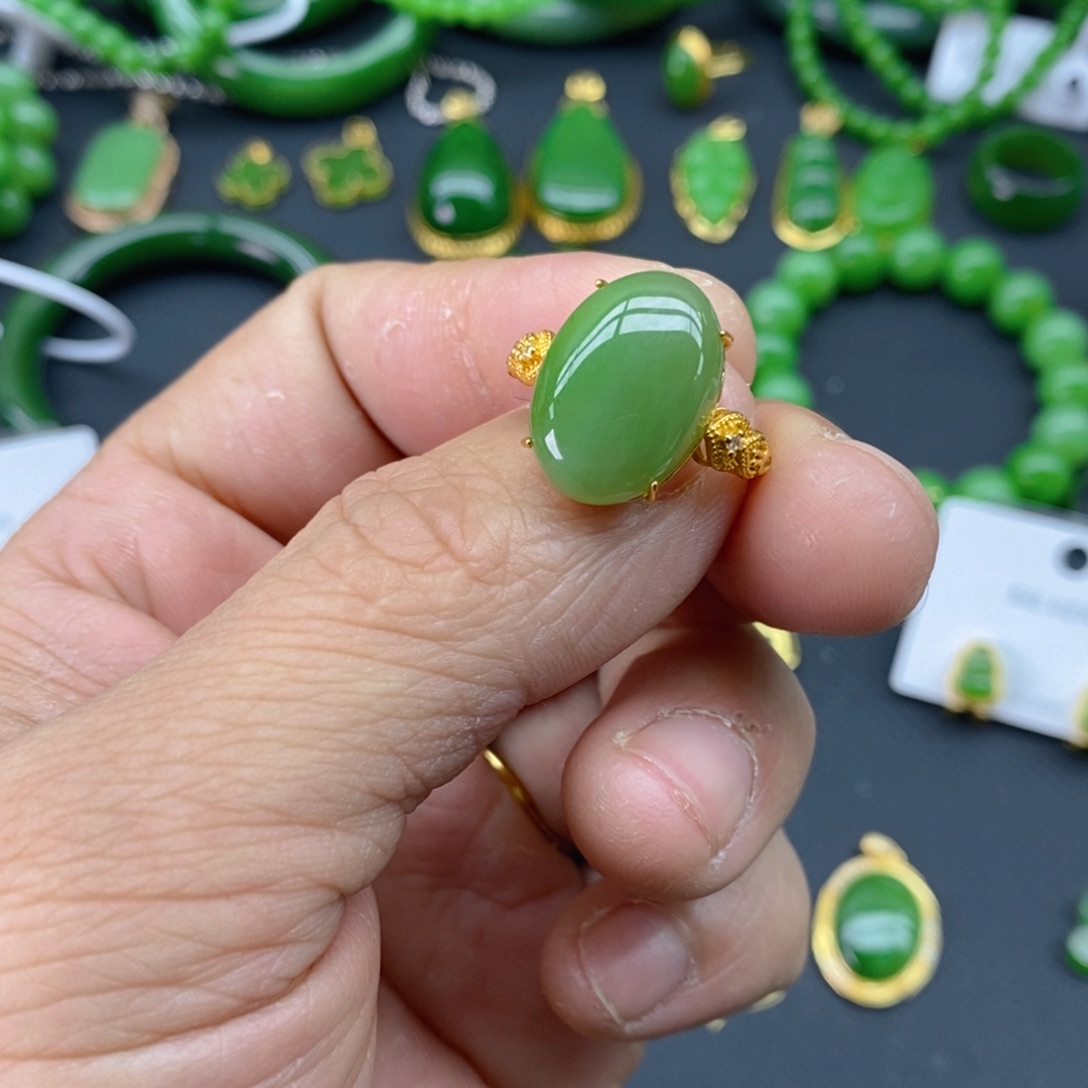 和田玉（碧玉）耳饰银S925镶嵌